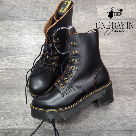 Dr. Martens Leona Woman's Vintage Booots Size 6 - Picture 2 of 6